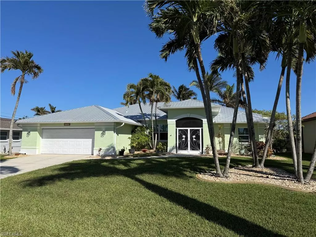 Cape Coral, FL 33904,5235 Skylark CT