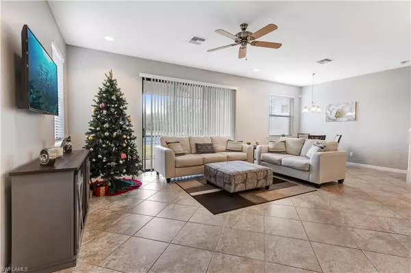 Naples, FL 34119,15104 Summit Place CIR #216