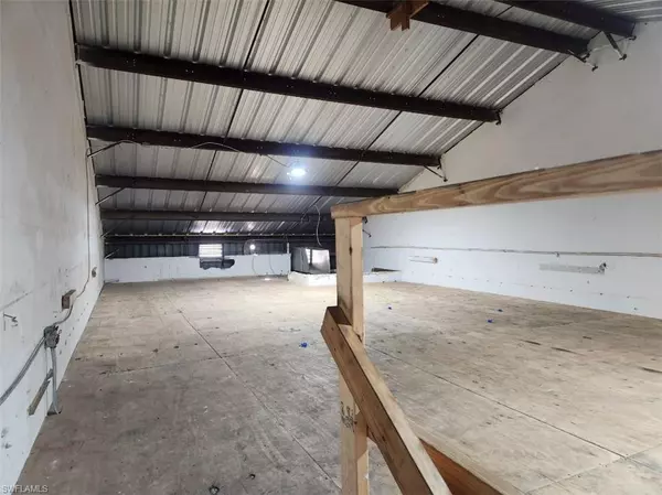 Fort Myers, FL 33916,2605 Edison AVE