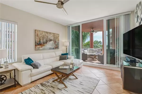 410 Bayfront PL #2401, Naples, FL 34102