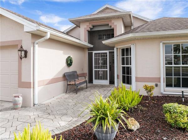 17500 Plumera LN, North Fort Myers, FL 33917