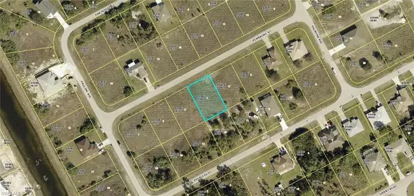 210 Pembroke ST, Lehigh Acres, FL 33974