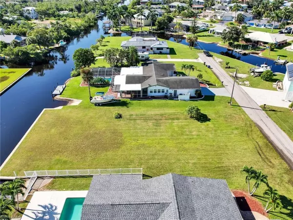 Fort Myers, FL 33908,6131 Island Park CT