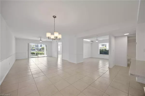 Naples, FL 34110,470 Bermuda Cove WAY #2-104