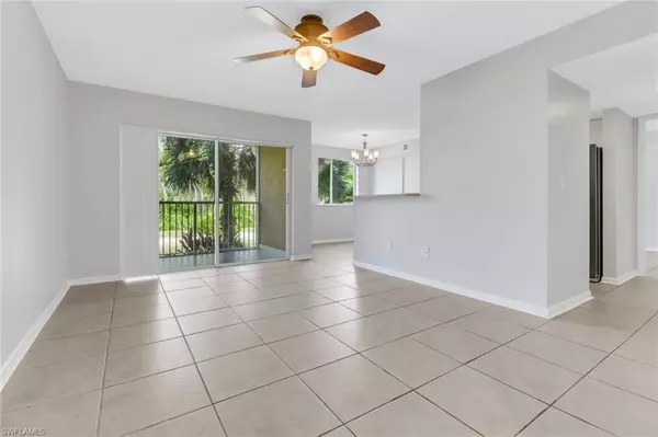 Naples, FL 34112,1875 Florida Club DR #7206