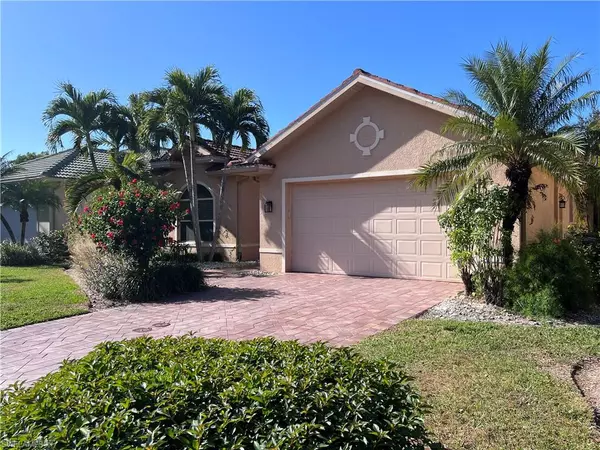 10915 Fieldfair DR, Naples, FL 34119