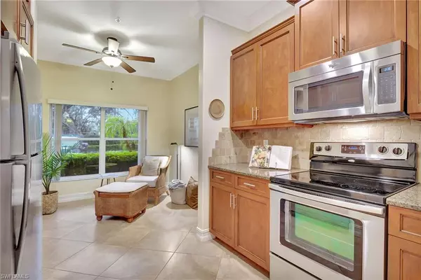 Naples, FL 34110,965 Tarpon Cove DR #103