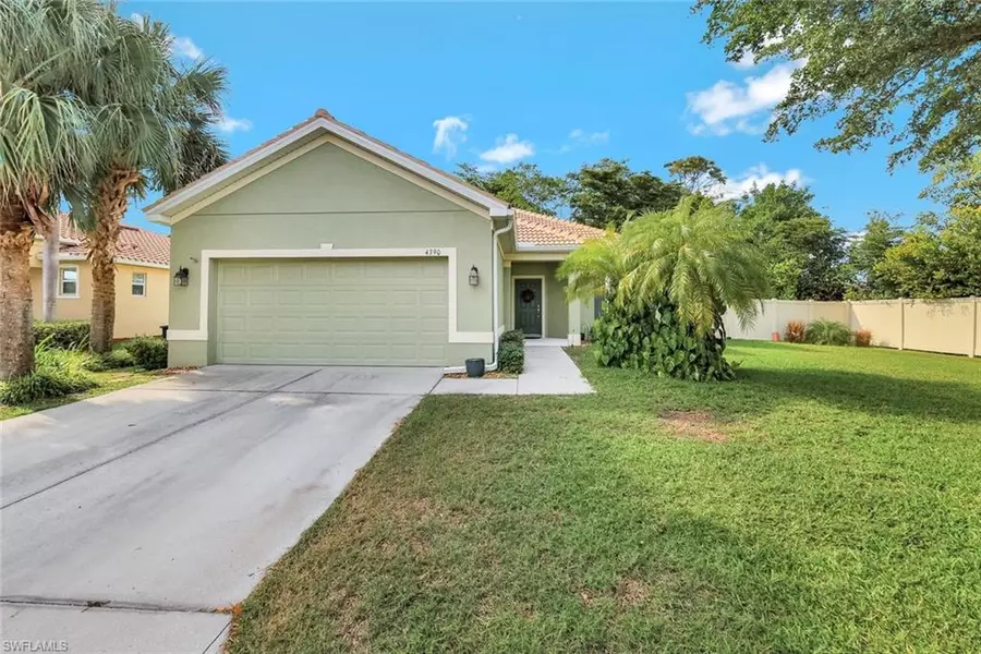 4390 Flat Wood CT, Fort Myers, FL 33908