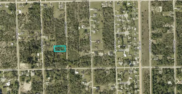 Lehigh Acres, FL 33936,907 Michael AVE