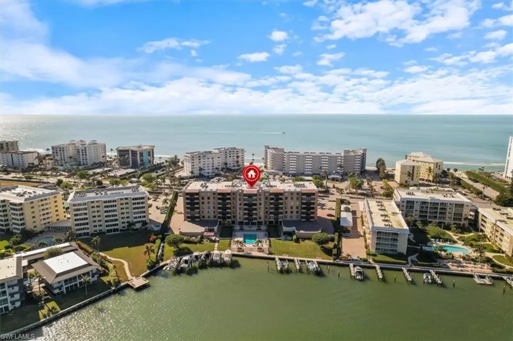 Naples, FL 34103,3430 Gulf Shore BLVD N #2D