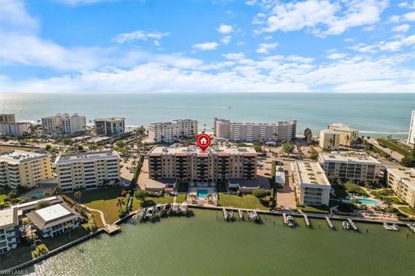 3430 Gulf Shore BLVD N #2D, Naples, FL 34103