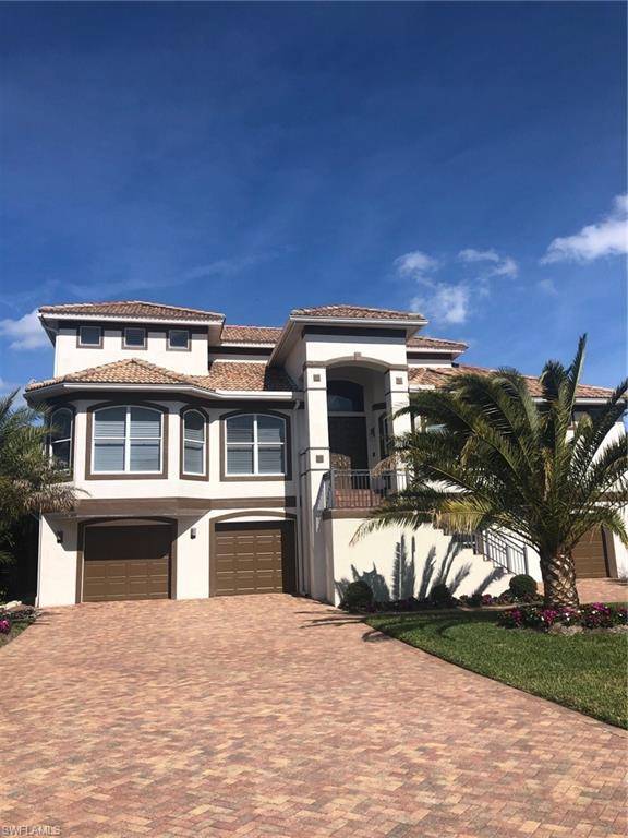 225 Egret AVE, Naples, FL 34108