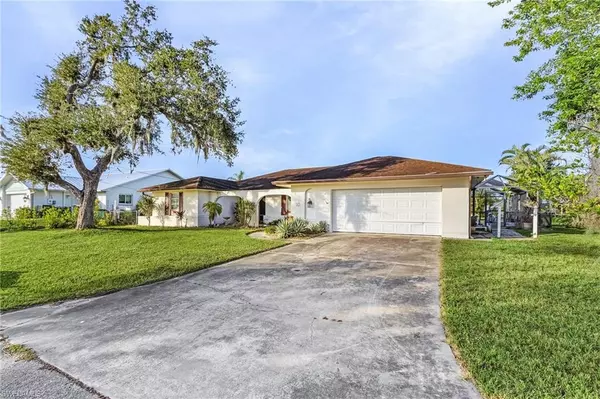 1821 Stevenson RD, North Fort Myers, FL 33917