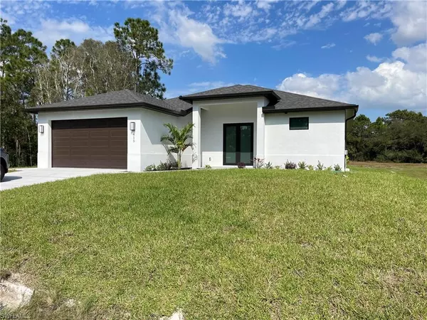 615 Addison ST E, Lehigh Acres, FL 33974