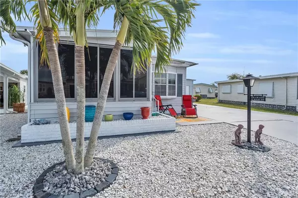 132 Nicklaus BLVD, North Fort Myers, FL 33903