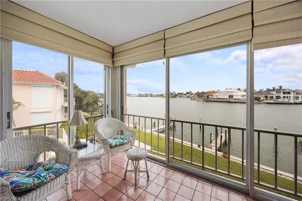 3070 Gulf Shore BLVD N #A201, Naples, FL 34103