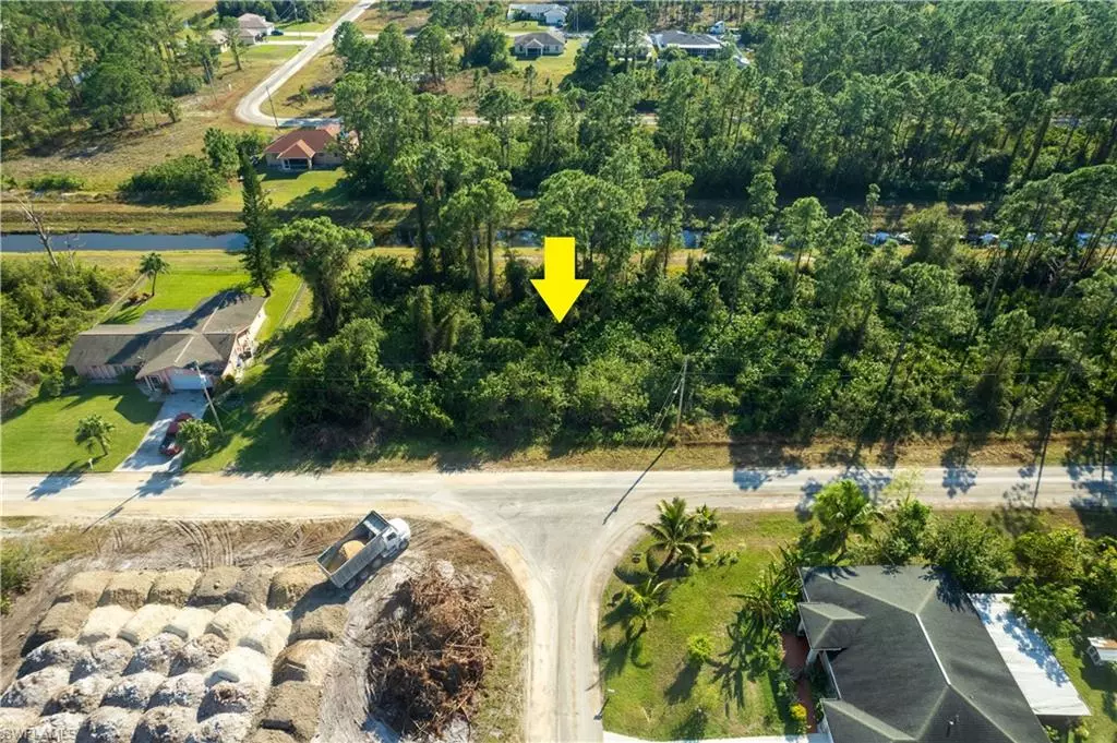 Lehigh Acres, FL 33974,1116 Bari ST E