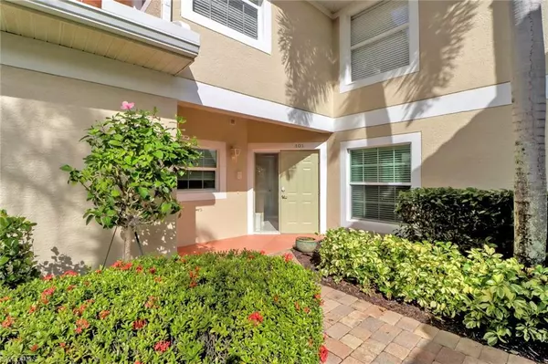 Naples, FL 34110,5325 Andover DR #101