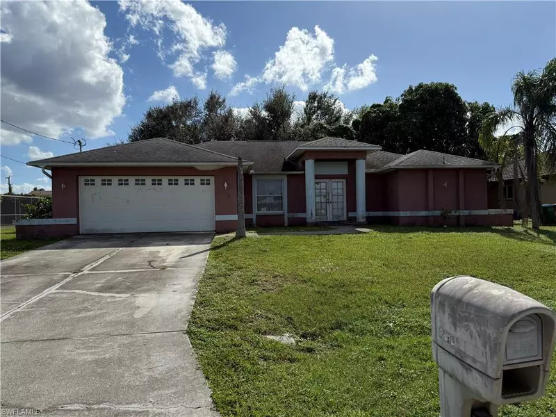 1716 SE 12th ST, Cape Coral, FL 33990