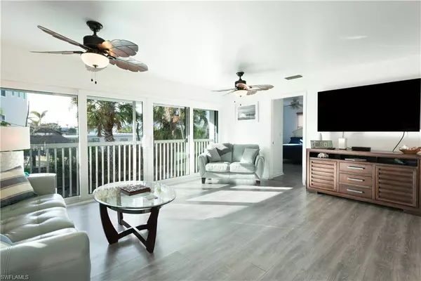 Fort Myers Beach, FL 33931,135 Mango ST