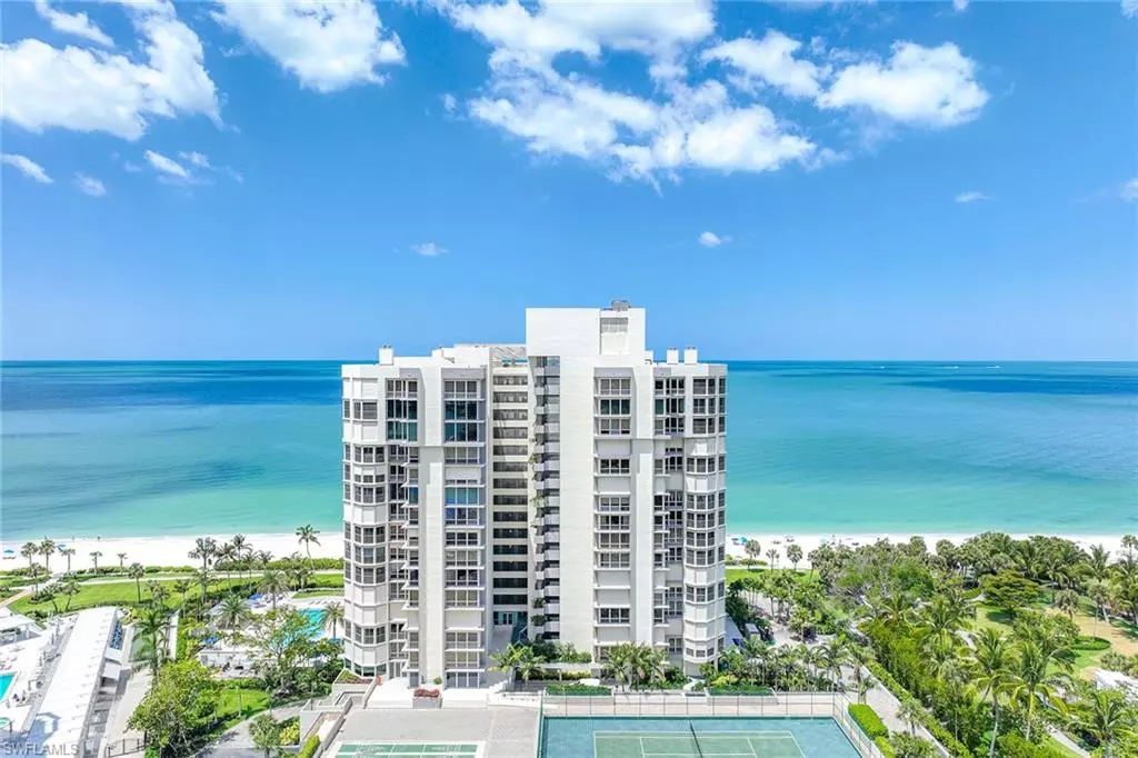 Naples, FL 34103,4051 Gulf Shore BLVD N #201