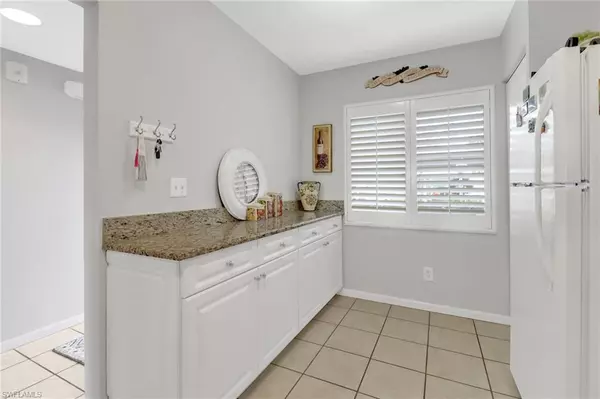 Naples, FL 34112,5970 Amherst DR #C104