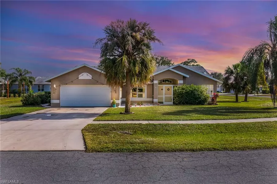 273 Justene CIR, Lehigh Acres, FL 33936