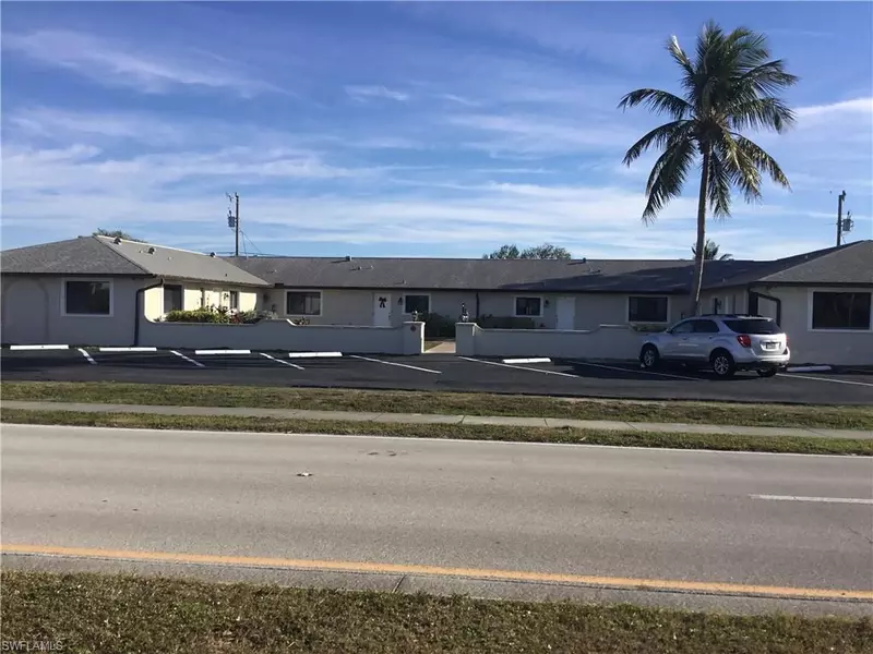 3715 Country Club BLVD, Cape Coral, FL 33904