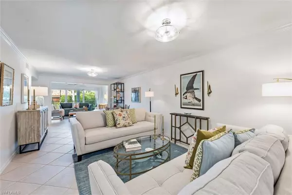 4022 BELAIR LN #4, Naples, FL 34103