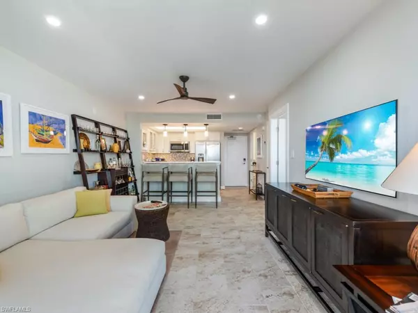 Marco Island, FL 34145,180 Seaview CT #504