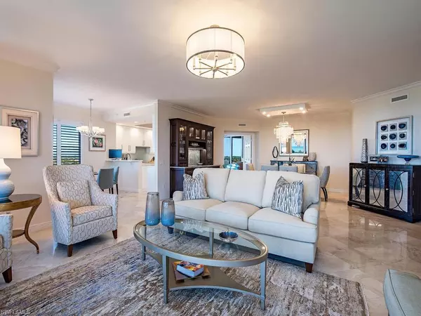 Naples, FL 34108,8930 Bay Colony DR #604