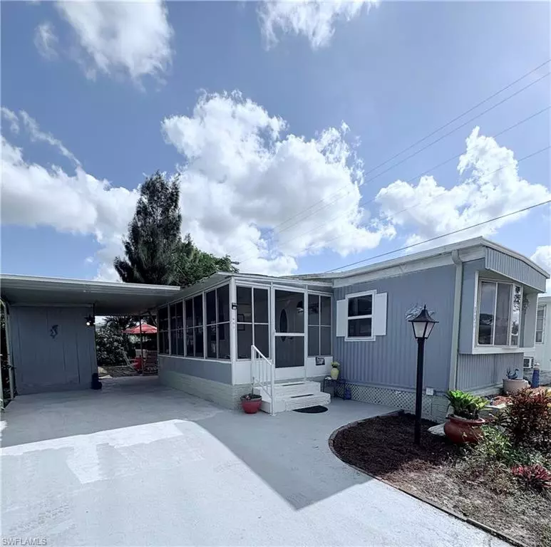 North Fort Myers, FL 33917,807 Homefolks ST