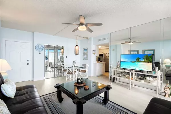 Marco Island, FL 34145,220 Seaview CT #502