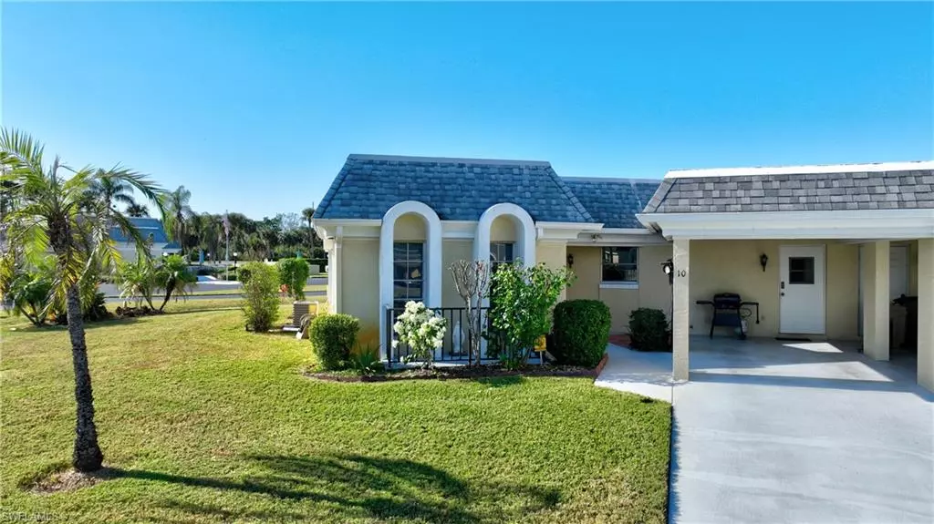 10 Regency CT, Lehigh Acres, FL 33936