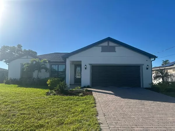 708 SE 32nd ST, Cape Coral, FL 33904