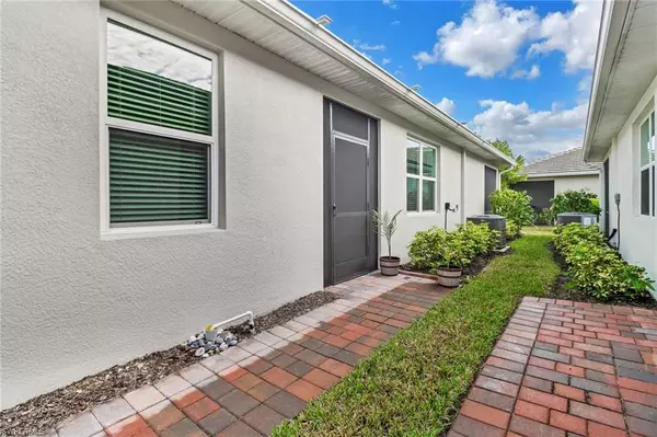 Naples, FL 34114,1084 Tranquil Brook DR