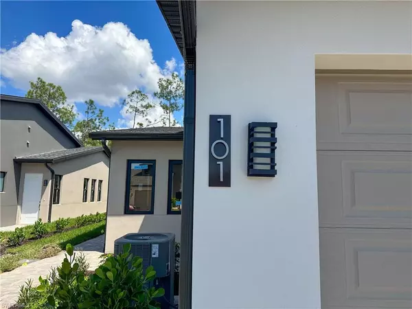 Naples, FL 34112,5826 Jasper Way #101