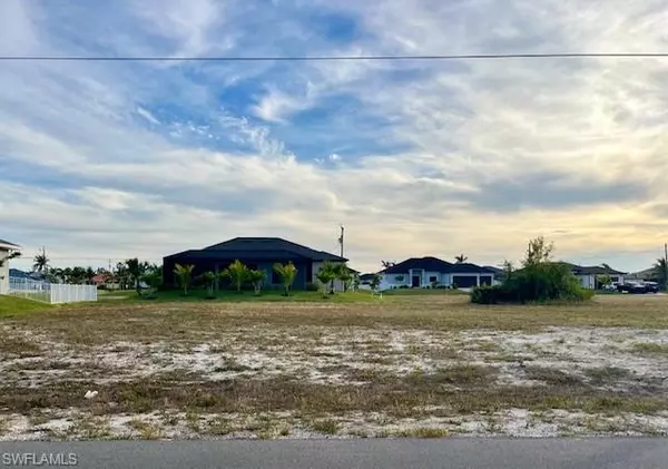 4304 NW 28th ST, Cape Coral, FL 33993