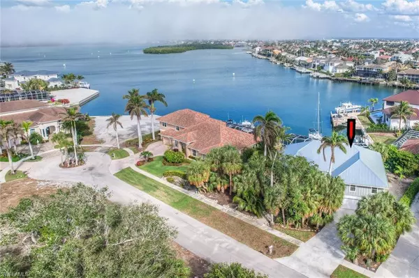 Marco Island, FL 34145,719 Austin CT