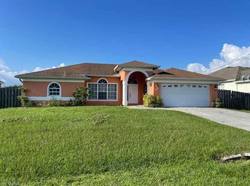 4209 30th ST SW, Lehigh Acres, FL 33976