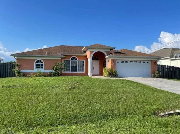 4209 30th ST SW, Lehigh Acres, FL 33976