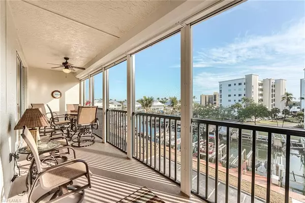 4431 Bay Beach LN #532, Fort Myers Beach, FL 33931