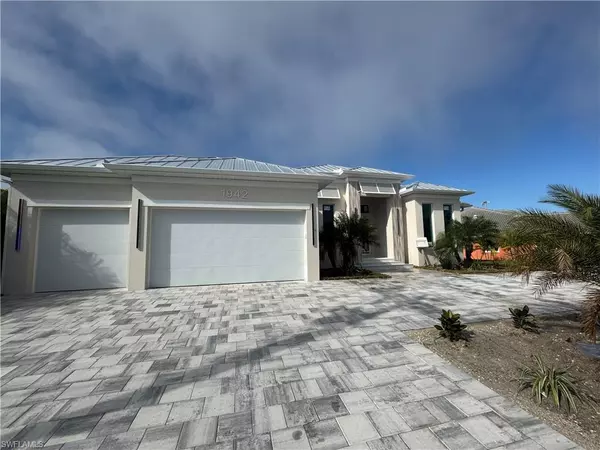 Cape Coral, FL 33990,1942 SE 21st CT