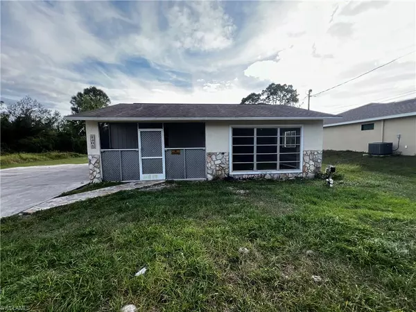 Lehigh Acres, FL 33976,4305 2nd ST SW