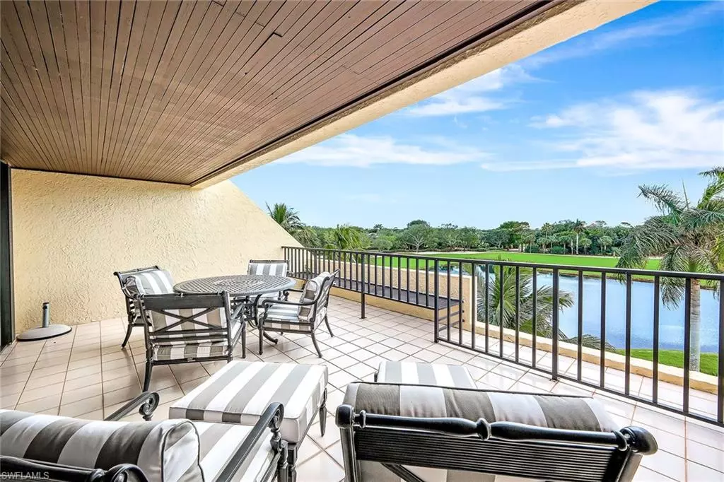 Naples, FL 34108,6360 Pelican Bay BLVD #304C