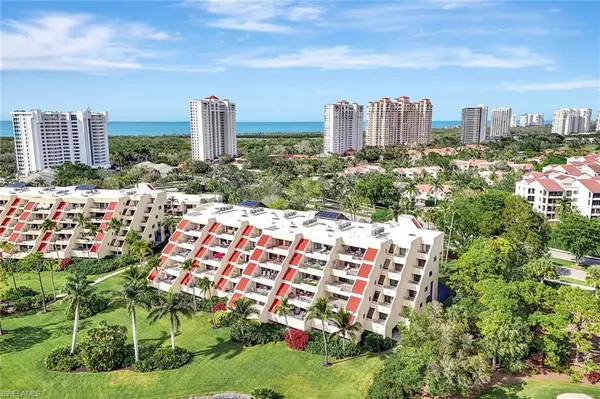 Naples, FL 34108,6360 Pelican Bay BLVD #304C