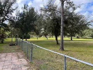 Fort Myers, FL 33905,13850 Cemetery RD