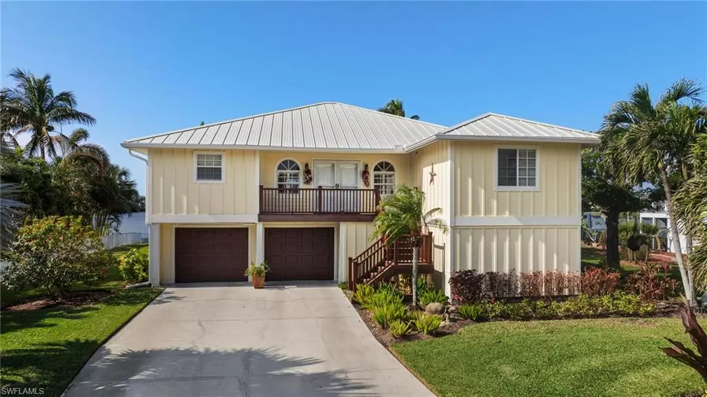 9067 Mockingbird DR, Sanibel, FL 33957