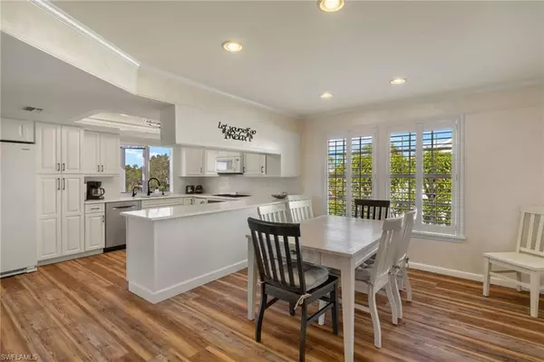 Sanibel, FL 33957,9067 Mockingbird DR