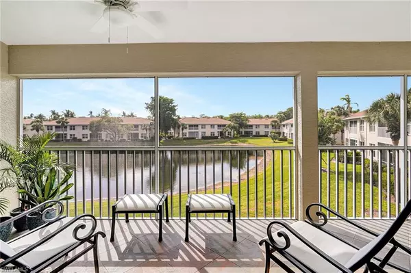 Naples, FL 34110,882 Carrick Bend CIR #202